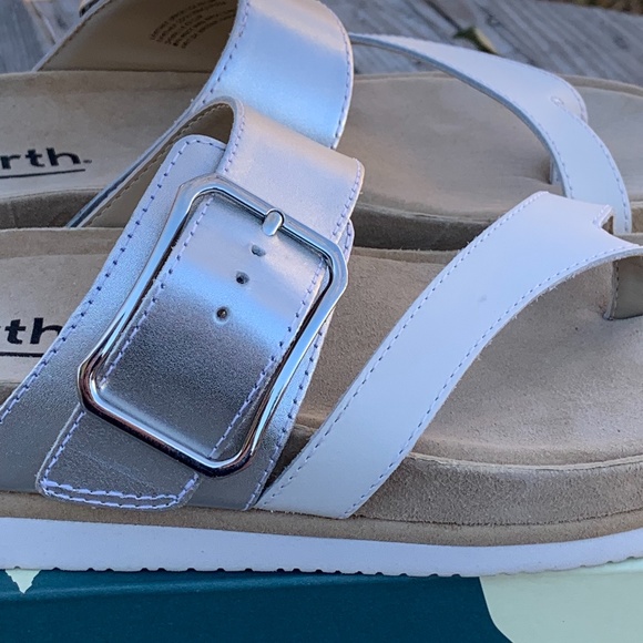 Earth Canyon Zion Thong Sandals 